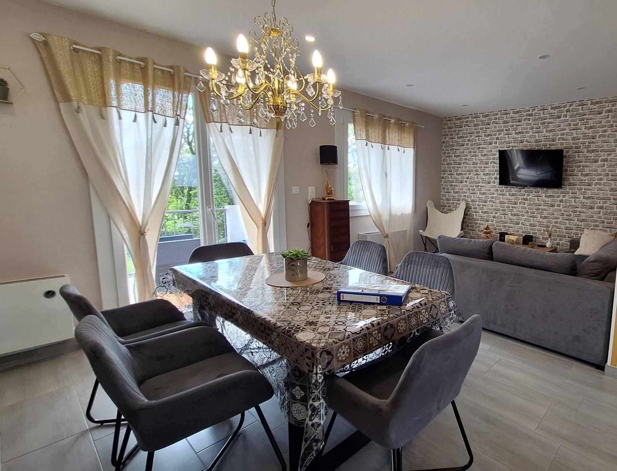 Agreable Maison Avec Jardin A Joinville Zewnętrze zdjęcie